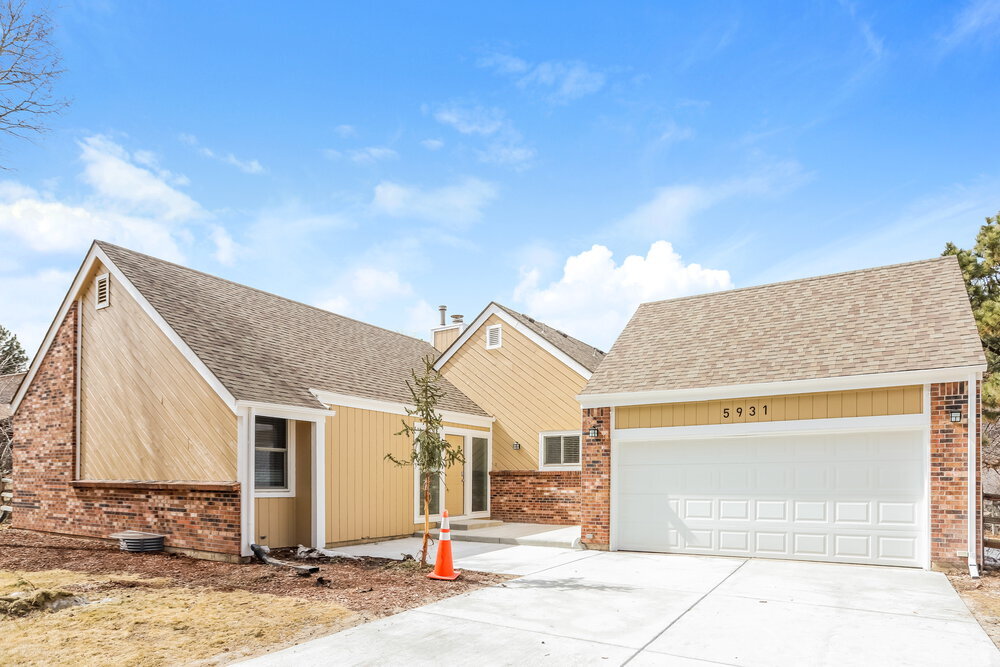 5931 Thunderhill Rd in Parker, CO - Building Photo