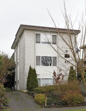 The Selaine Apartments in Seattle, WA - Building Photo - Building Photo