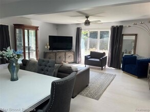 4842 Merwin Rd in Lapeer, MI - Foto de edificio - Building Photo