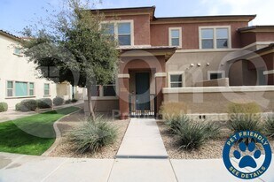 14870 W Encanto Blvd in Goodyear, AZ - Building Photo