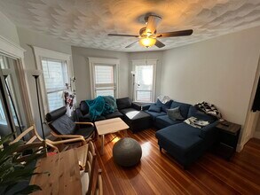 305 Highland Ave, Unit 1 in Somerville, MA - Building Photo - Building Photo