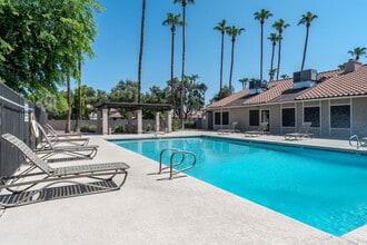 IMT Desert Palm Village in Tempe, AZ - Building Photo - Building Photo