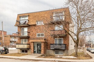 345 Nobel Rue in Laval, QC - Building Photo