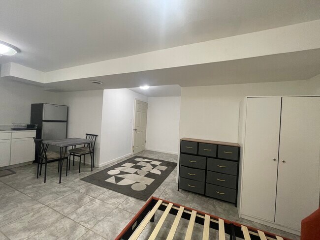 1014 E 82nd St, Unit Apt#B-1 in Brooklyn, NY - Building Photo - Building Photo