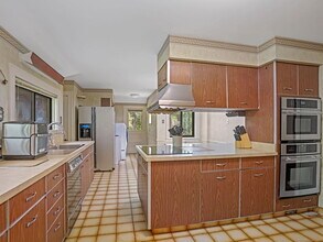 3392 Huntington Rd in Stratford, CT - Building Photo - Building Photo