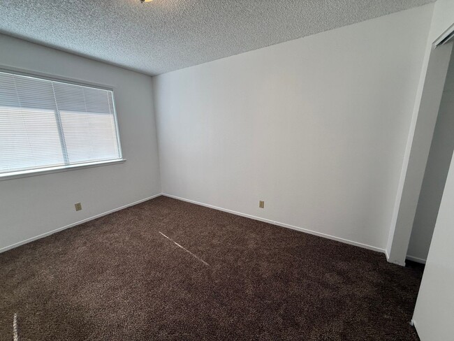 118 W Boone St in Santa Maria, CA - Building Photo - Building Photo