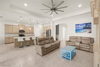 14821 Windward Ln in Naples, FL - Building Photo - Building Photo