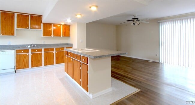 8394A Shallowcreek Rd in Liverpool, NY - Building Photo - Building Photo