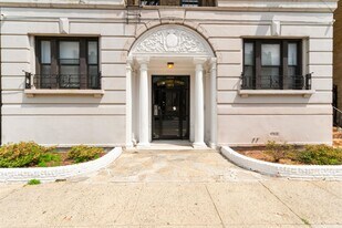 2672 John F. Kennedy Blvd in Jersey City, NJ - Building Photo