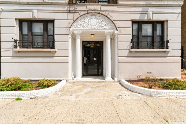 property at 2672 John F. Kennedy Blvd