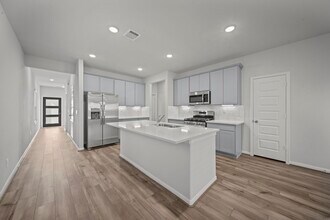 8340 Bristlecone Pne Wy in Magnolia, TX - Building Photo - Building Photo