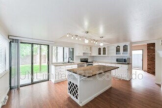 12132 E Amherst Cir in Aurora, CO - Building Photo - Building Photo