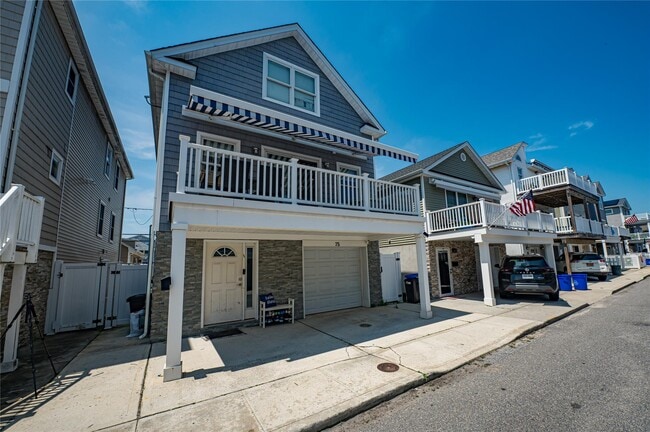 75 New Hampshire St in Long Beach, NY - Building Photo - Building Photo