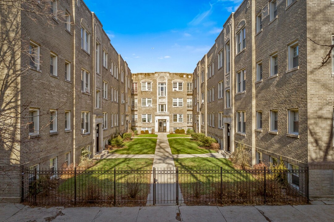 1916 W Winona St, Unit 3 in Chicago, IL - Foto de edificio