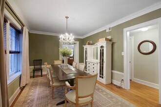 1624 W Olive Ave, Unit 2 in Chicago, IL - Foto de edificio - Building Photo