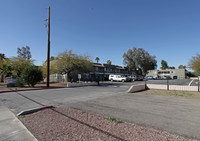 Buenas @ 1310 Apartments in Tucson, AZ - Foto de edificio - Building Photo