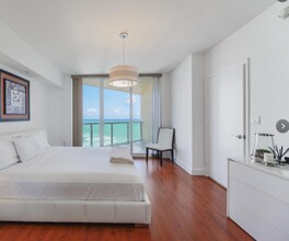 16699 Collins Ave in Sunny Isles Beach, FL - Building Photo - Building Photo