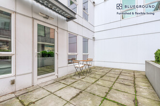 5555 14th Ave NW in Seattle, WA - Building Photo - Building Photo
