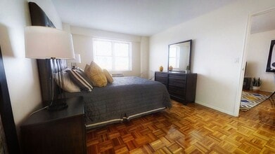 277 Saint Paul St in Brookline, MA - Building Photo - Building Photo