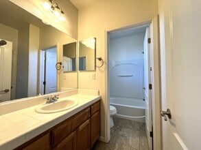 1470 Cattail Dr in Linda, CA - Building Photo - Building Photo