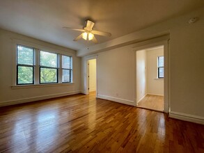 4415 Pershing Ave. in St. Louis, MO - Foto de edificio - Building Photo