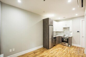1233 Dean St in Brooklyn, NY - Building Photo - Building Photo