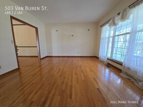 503 Van Buren St in Savoy, IL - Building Photo - Building Photo