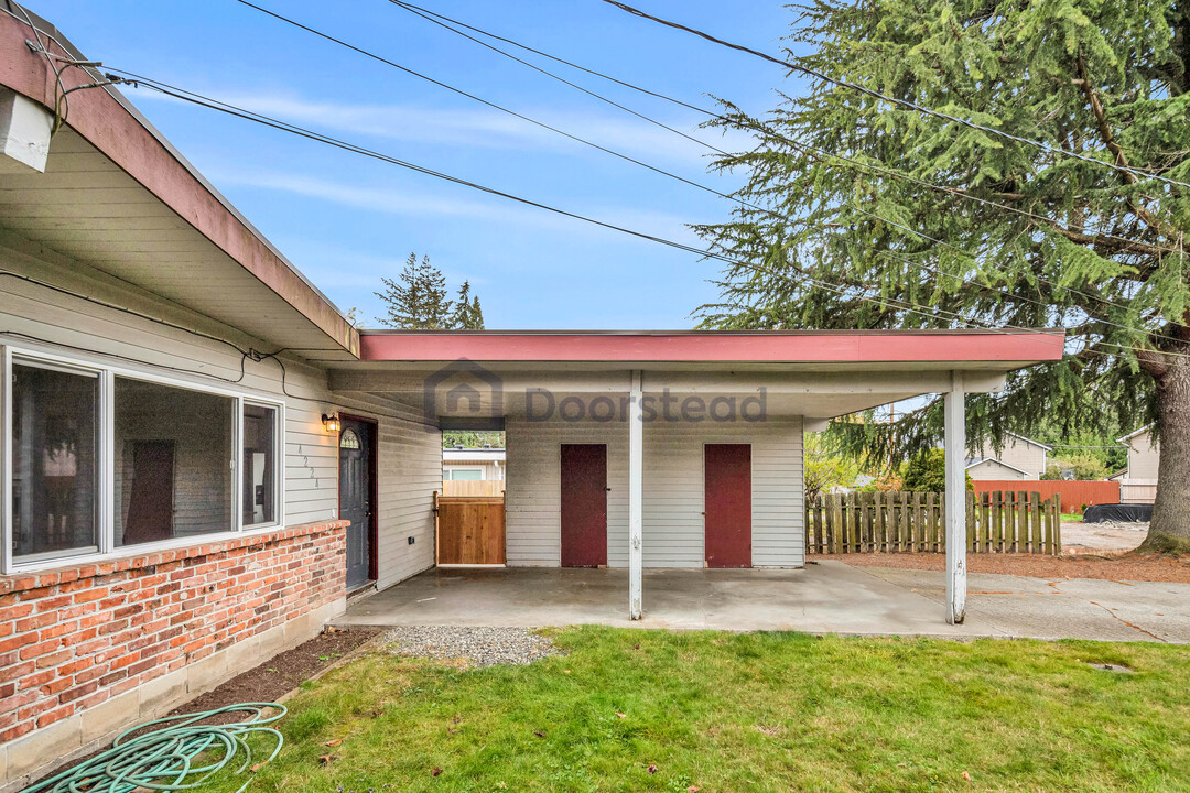 4224 176th Pl SW in Lynnwood, WA - Building Photo