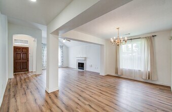 18426 Flint Hill Dr in Katy, TX - Building Photo - Building Photo