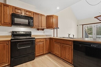 700 Grove Ave in Raleigh, NC - Building Photo - Building Photo