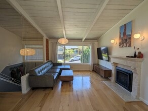 153 Madison Ave in San Bruno, CA - Building Photo - Building Photo