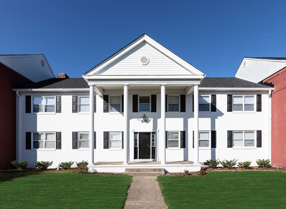 Arbor Pointe in Norfolk, VA - Building Photo