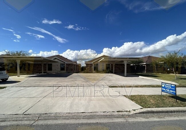 2909 Linda Vista St