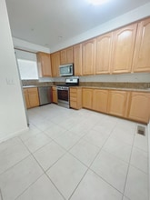 975 Wisteria Terrace in Sunnyvale, CA - Building Photo - Building Photo