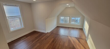 6119 N Wolcott Ave, Unit 3 in Chicago, IL - Foto de edificio - Building Photo