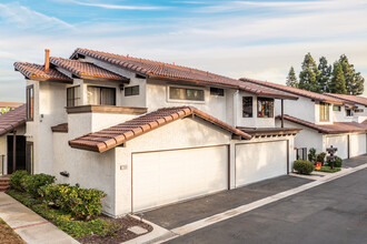 2762 Longwood Ct in Costa Mesa, CA - Foto de edificio - Building Photo