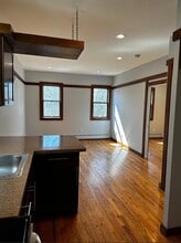 68 W 19th St, Unit Apartment 4 in Bayonne, NJ - Building Photo - Building Photo