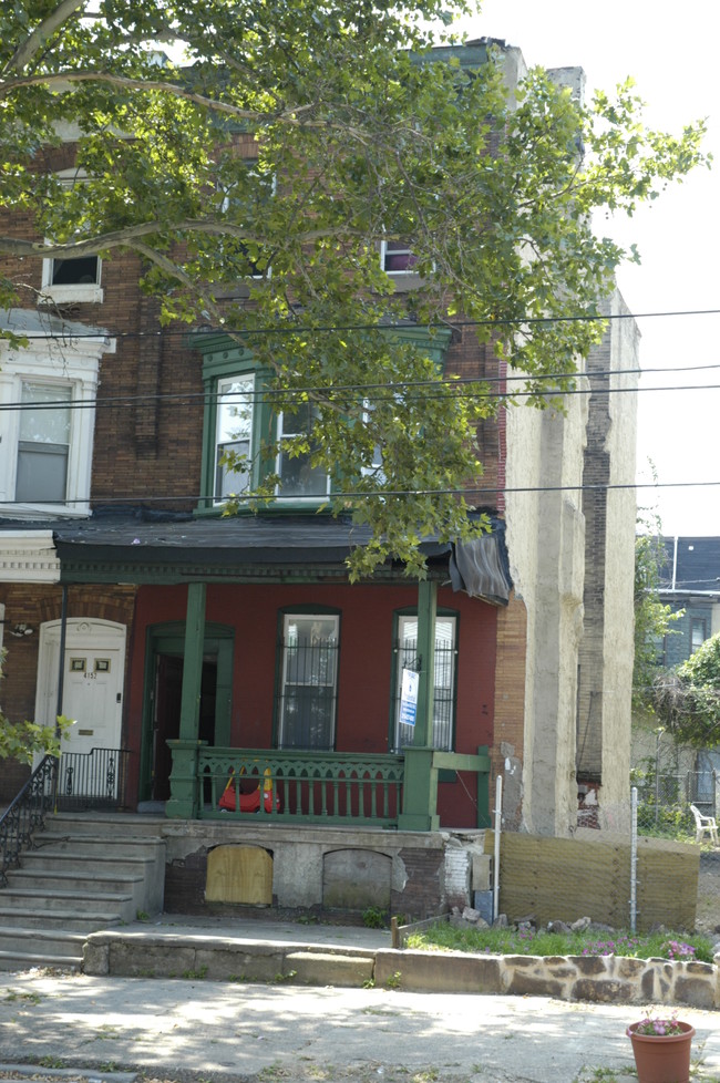 4154 W Girard St in Philadelphia, PA - Building Photo - Building Photo