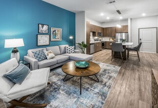 Monterosso in Kissimmee, FL - Building Photo - Building Photo
