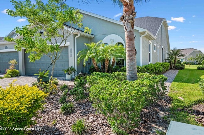 property at 8194 Loren Cove Dr