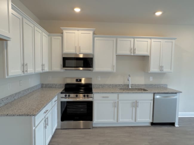 13691 Logan Pl in Foley, AL - Foto de edificio - Building Photo