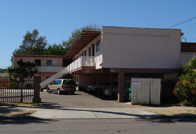 804-816 S Orange Ave in El Cajon, CA - Building Photo - Building Photo