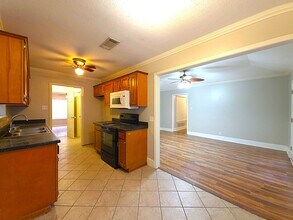 308 Lakeview St in Whitehouse, TX - Building Photo - Building Photo