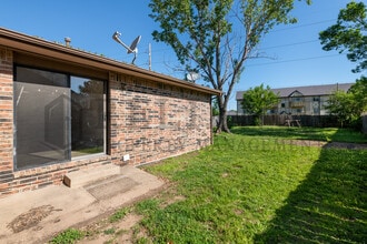 6906 W O'Neil St in Wichita, KS - Building Photo - Building Photo