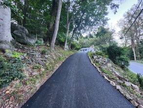 15215 Charmian Rd in Blue Ridge Summit, PA - Building Photo - Building Photo