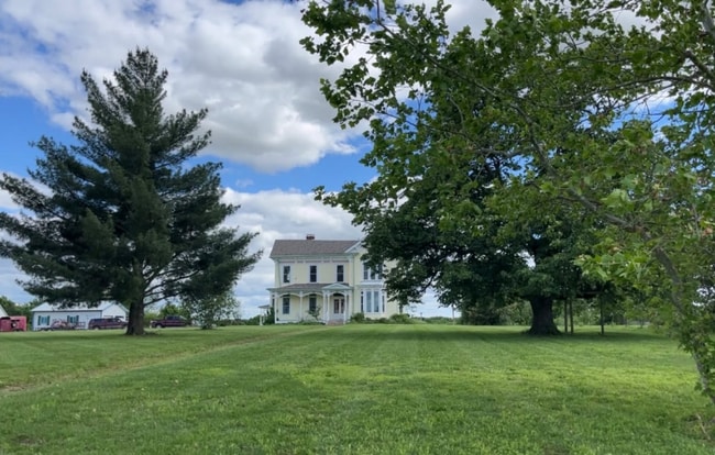 property at 5102 NE Hwy YY