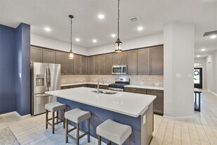 42533 Summer Crst Rd in Magnolia, TX - Building Photo