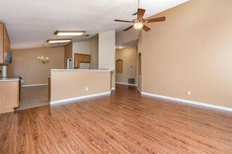 10228 Sourwood Dr in Fort Worth, TX - Building Photo - Building Photo