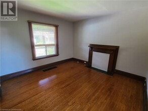 252 Homewood Ave in Hamilton, ON - Building Photo - Building Photo