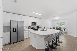 2949 Firethorn Ave in Orange Park, FL - Building Photo - Building Photo